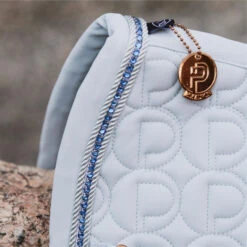 2023 Eskadron Platinum Softshell Saddle Cloth 215539520310 - Powder Blue Colour Powder Blue -Weatherbeeta Shop 202320Eskadron20Platinum20Softshell20Saddle20Cloth2021553952031020 20Powder20Blue20Close20Up.700x700