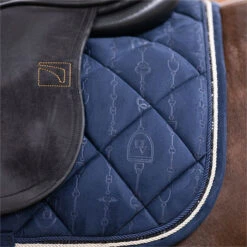 2022 HV Polo Lauren Dressage Saddle Pad 802493450 - Navy Colour Navy -Weatherbeeta Shop 5355 202220HV20Polo20Lauren20Dressage20Saddle20Pad2080249345020 20Navy20Close20Up.700x700